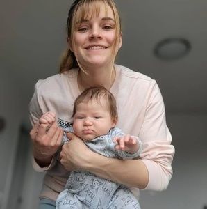 Meet your Posher, Kasandra